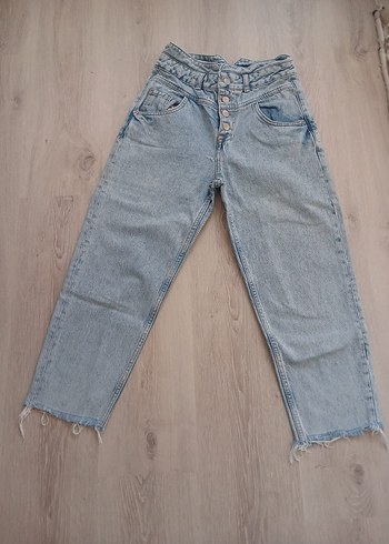 Düğmeli Gri Denim Kadın Jean