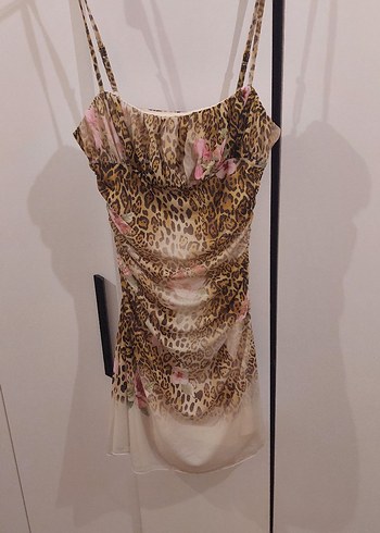 Drapeli Bej Leopar Desenli Mini Elbise