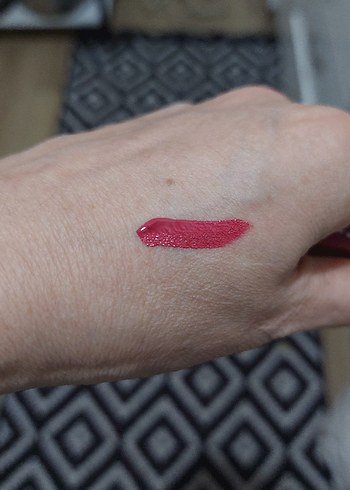 Maybelline Maybelline SuperStay Matte Ink kirmizi Ruj