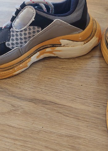 38 Beden Gri Bağcıklı Kadın Spor Ayakkabı