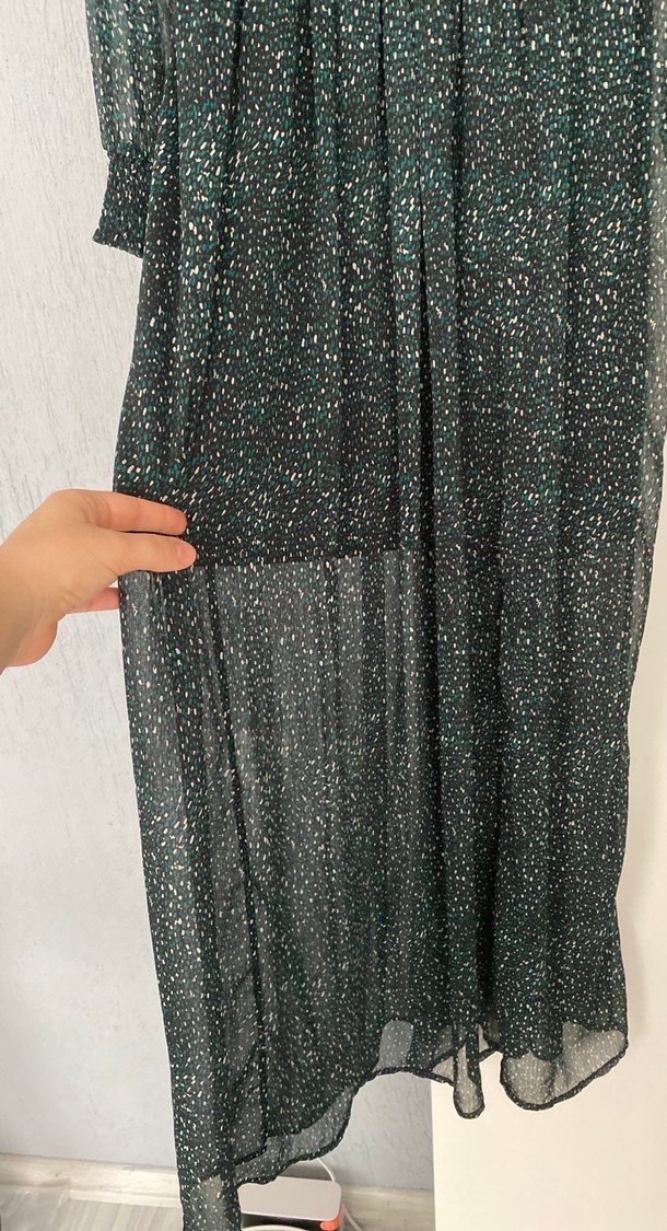 Yeşil Puantiyeli V Yakalı Uzun Elbise - Görsel 3