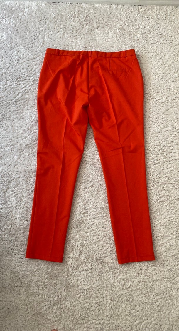 Kadın Parlak Kırmızı Midi Kumaş Pantolon - Görsel 3