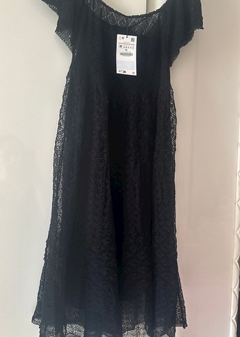 Zara Siyah Dantel Detaylı Midi Kadın Örme Elbise