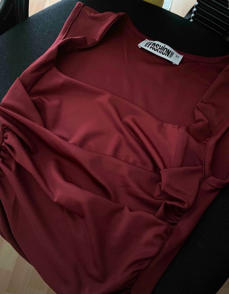 Beli Saran Bordo Kare Yaka Crop Bluz - Görsel 2