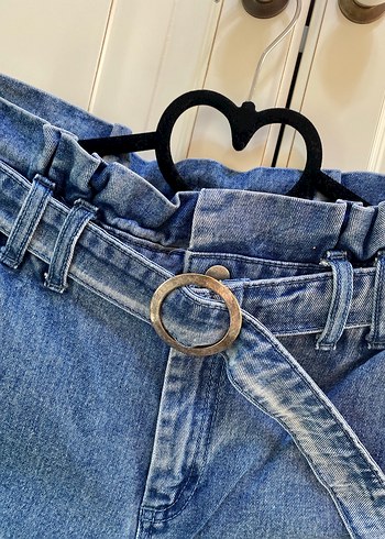 Kadın Mavi Kemerli Rahat Kot Pantolon - Görsel 4