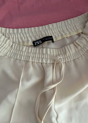 m Beden beyaz Renk Zara Krem Belden Bağlamalı Kadın Ipeksi Pantolon