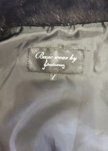 Siyah Kürklü Kadın Yelek - Görsel 3