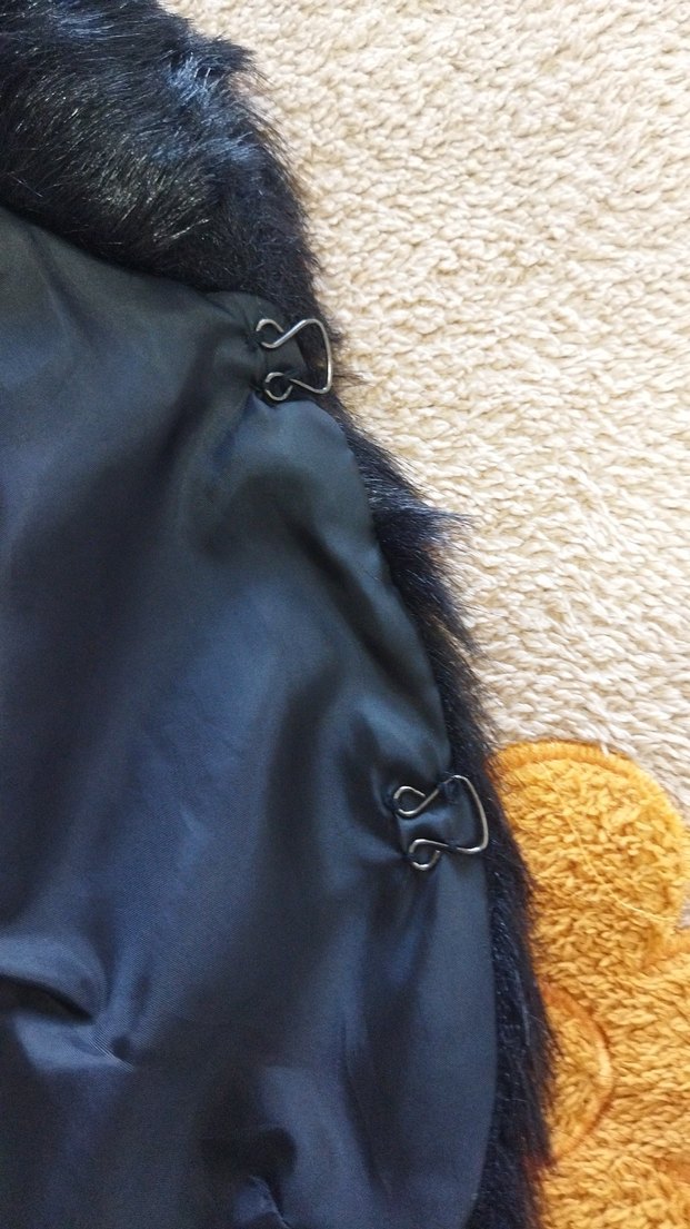 Siyah Kürklü Kadın Yelek - Görsel 5