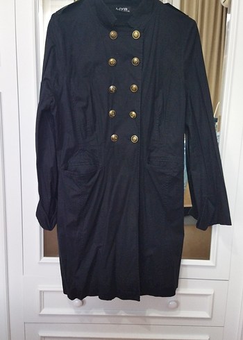 Düğmeli siyah Midi trençkot - Görsel 4