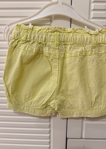 Kız Çocuk Sarı Çizgili Pilili Şort - Görsel 5