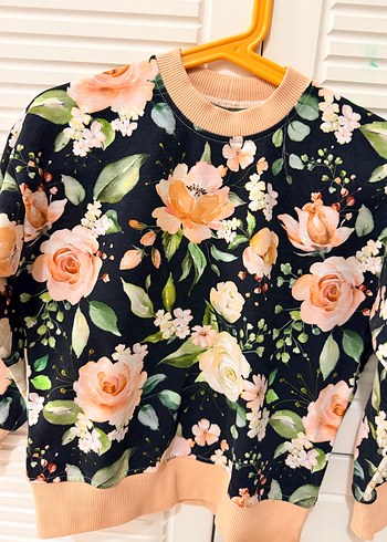 Çiçek Desenli Kız Sweatshirt - Görsel 2