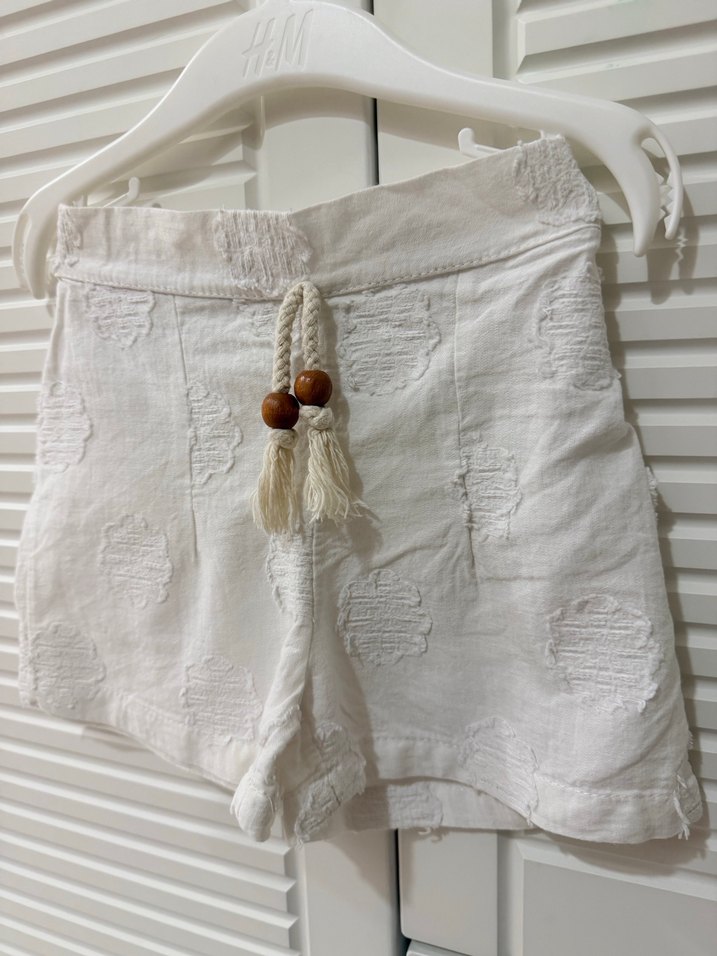 Civil Nakışlı Püsküllü Beyaz şort - Görsel 3