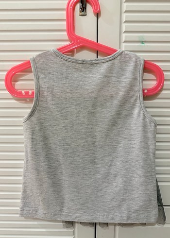 Kız Gri Kolsuz Tül Detaylı Tişört - Görsel 4