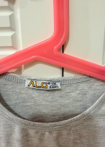 Kız Gri Kolsuz Tül Detaylı Tişört - Görsel 3