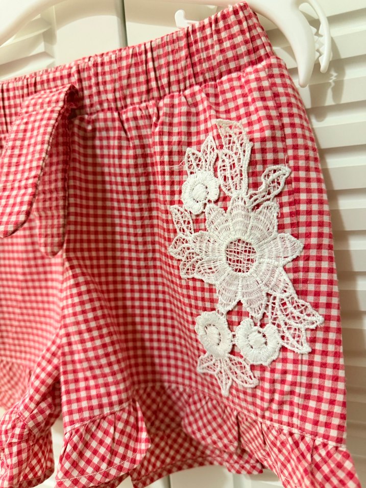 Mamino Kız Çocuk Kırmızı Nakışlı Dantel Şort - Görsel 4
