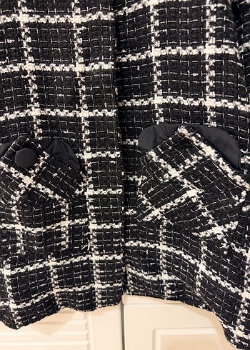 Kız Çocuk Düğmeli Siyah Ekose Midi Kaban - Görsel 4