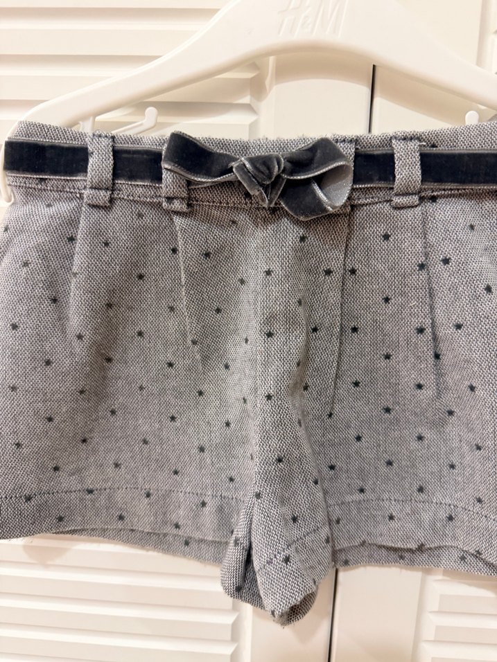 Mango Kemerli Gri Puantiyeli Kız Şortu - Görsel 2