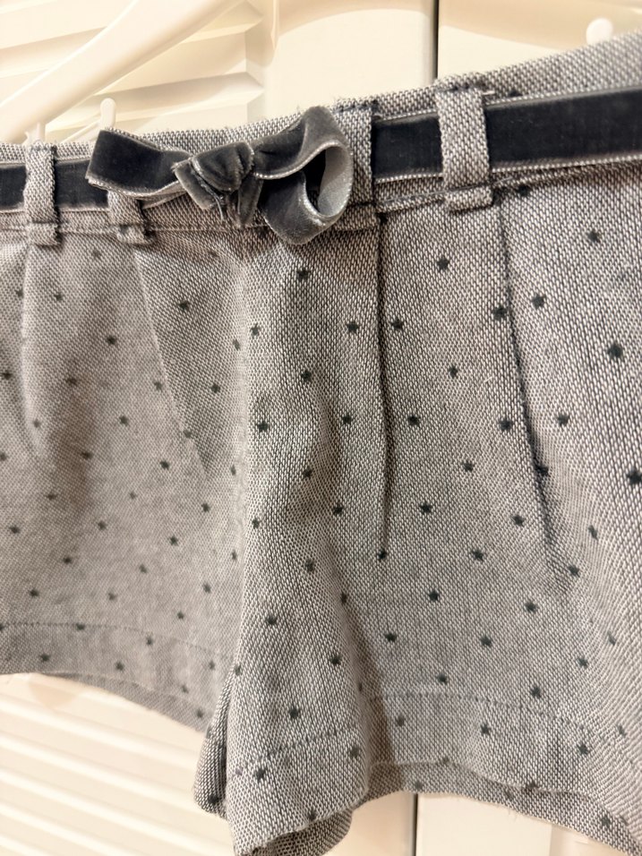 Mango Kemerli Gri Puantiyeli Kız Şortu - Görsel 3