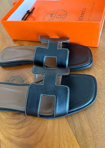 39 Beden siyah Renk siyah Hermès terlik