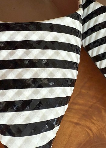 39 Beden Sarı Topuklu Zebra Desenli Kadın Stiletto