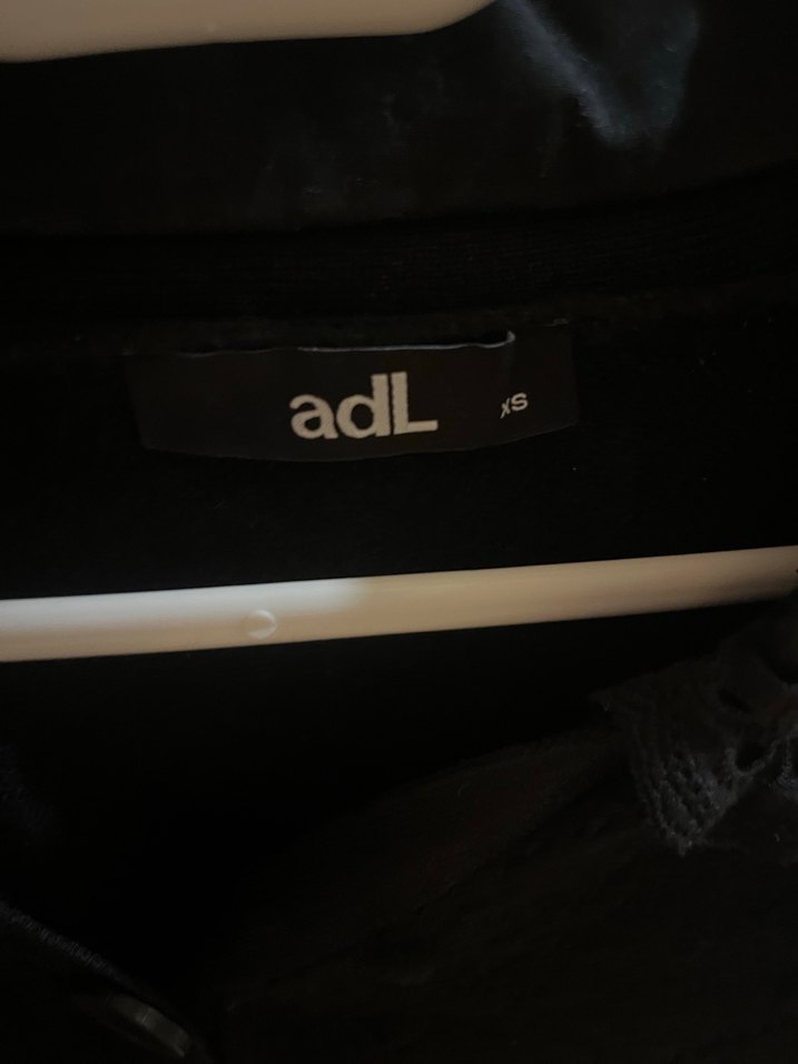 Kadın Siyah Düğmeli Uzun Kollu Hırka ADL - Görsel 3