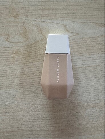 Fenty beauty eaze drop skin tint fondöten 2 numara