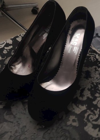 Siyah Tokalı Yüksek Topuklu Gotik Stiletto - Görsel 2