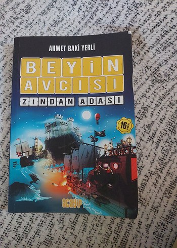 Beyin Avcısı Zindan Adası - Ahmet Baki Yerli