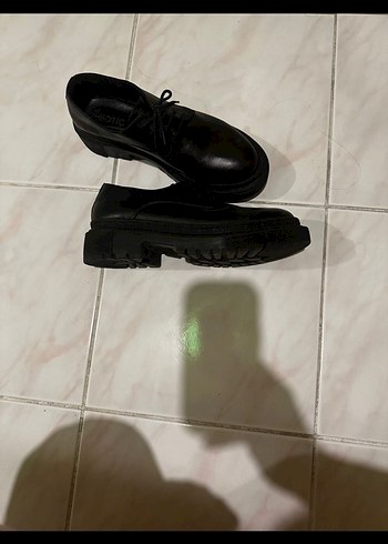 Siyah Platform Topuklu Kadın Klasik Ayakkabı - Görsel 4
