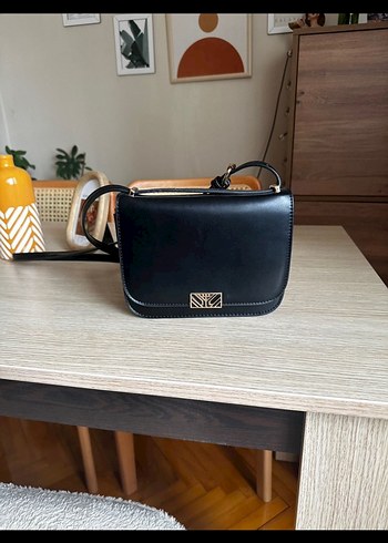 Siyah Deri Kadın Omuz Çantası - Görsel 3