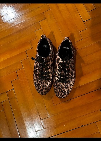 Kahverengi Leopar Desenli Kadın Spor Ayakkabı - Görsel 3