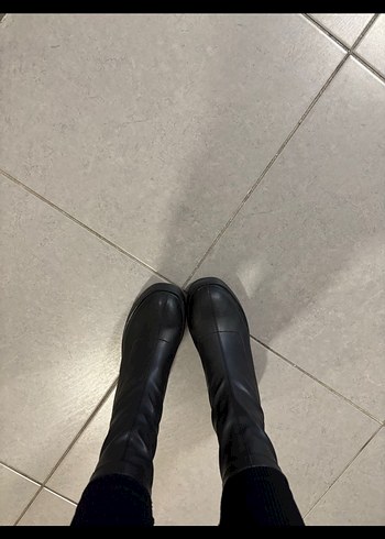 38 Beden Siyah Platform Topuklu Lastikli Kadın Bot