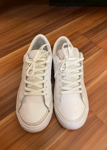 36,5 Beden beyaz Renk Nike ayakkabı