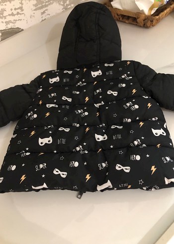 Erkek Çocuk Siyah Baskılı Fermuarlı Mont - Görsel 4