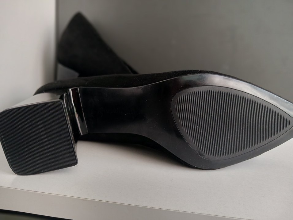 Siyah Süet Stiletto Topuklu Kadın Ayakkabı - Görsel 3