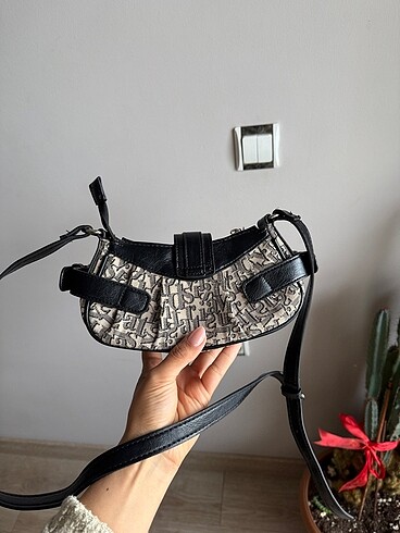 Stradivarius Stradivarius askılı çanta