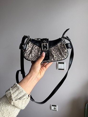 Beden siyah Renk Stradivarius askılı çanta