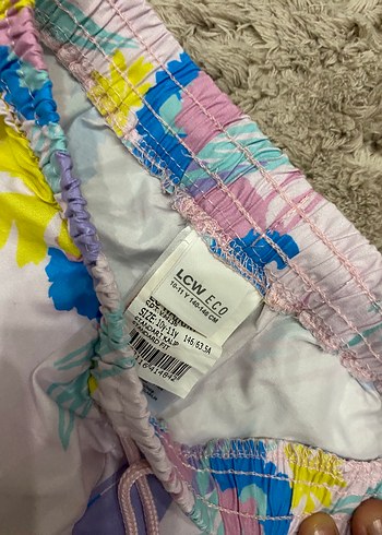 LC WAİKİKİ kız çocuk deniz şortu. 10 /11 yaş hiç kullanılmadı - Görsel 2