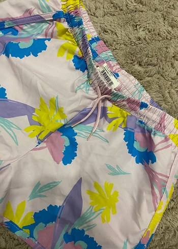 LC WAİKİKİ kız çocuk deniz şortu. 10 /11 yaş hiç kullanılmadı - Görsel 3