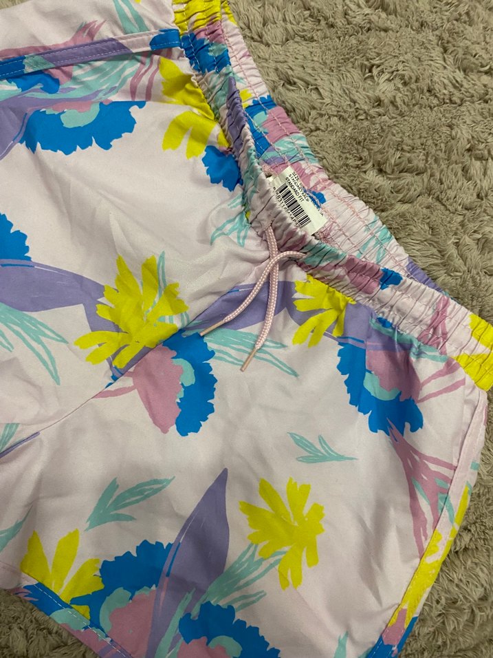 LC WAİKİKİ kız çocuk deniz şortu. 10 /11 yaş hiç kullanılmadı - Görsel 3
