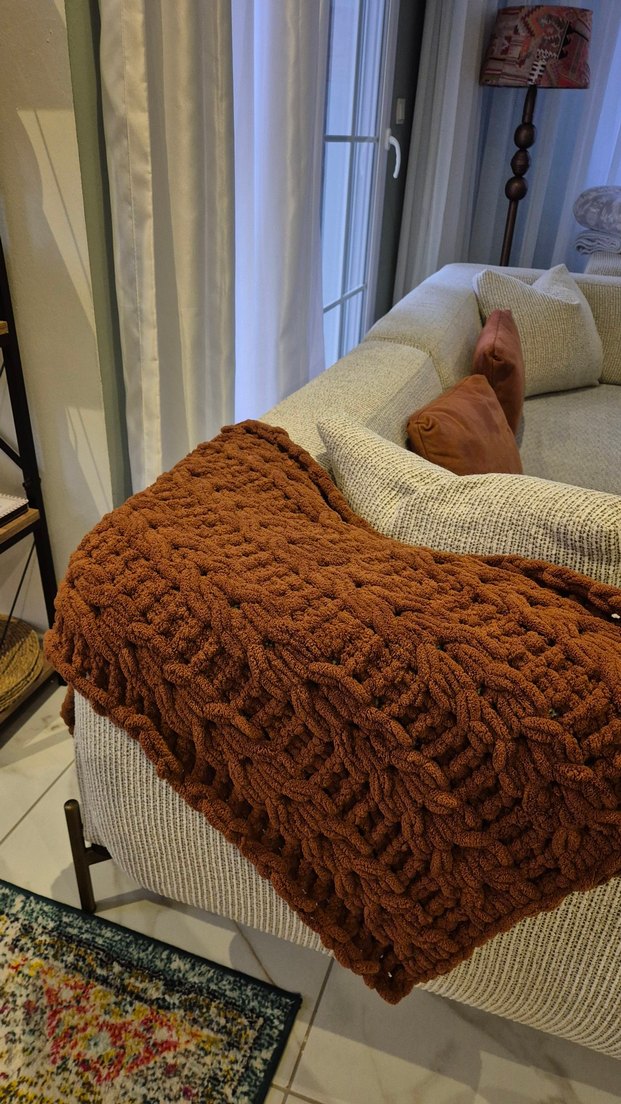 tarçın rengi puffy el örgüsü koltuk şalı - Görsel 2