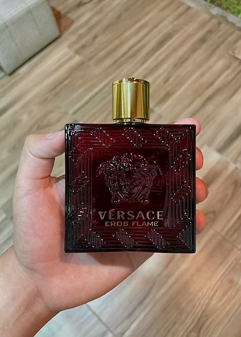 Versace Eros Flame Erkek Parfümü - Bordo