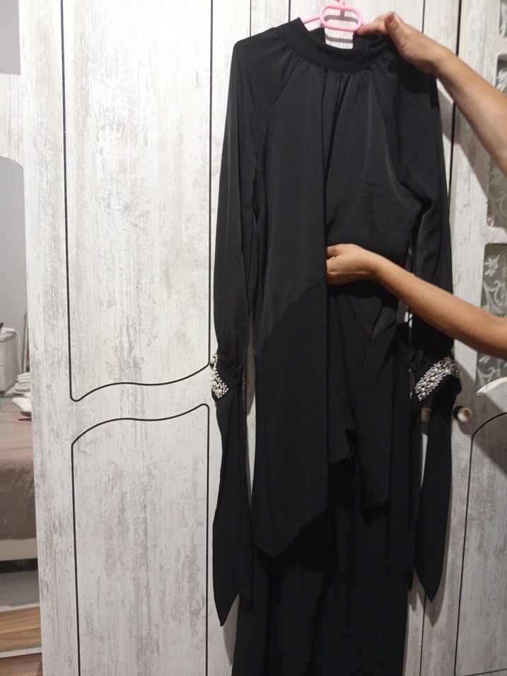 Siyah Uzun Kollu Drapeli Gotik Bluz ve Pantolon. Abiye. - Görsel 5