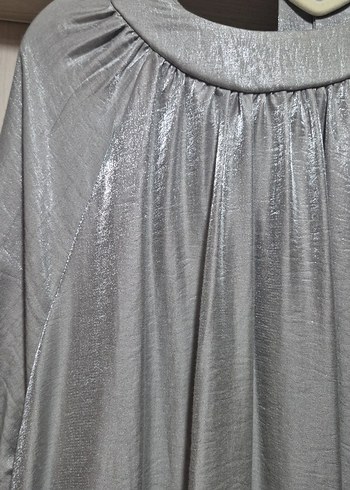 Gri Uzun Piliseli Elbise - Görsel 2