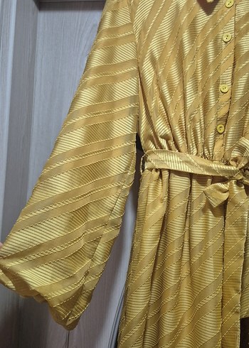 Sarı Uzun Parlak Kadın Elbise - Görsel 3