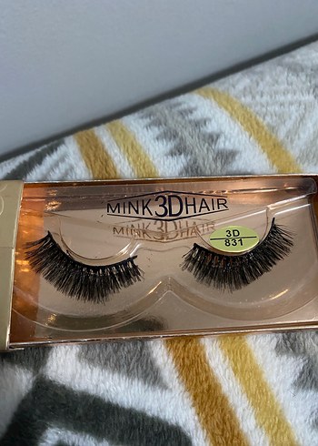 3D İpek Siyah Takma Kirpik Seti - Görsel 2