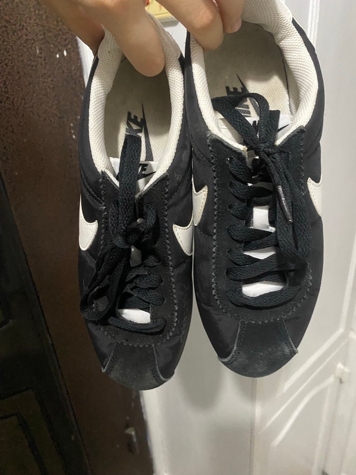 Nike Kadın Siyah Beyaz Spor Ayakkabı - Görsel 2