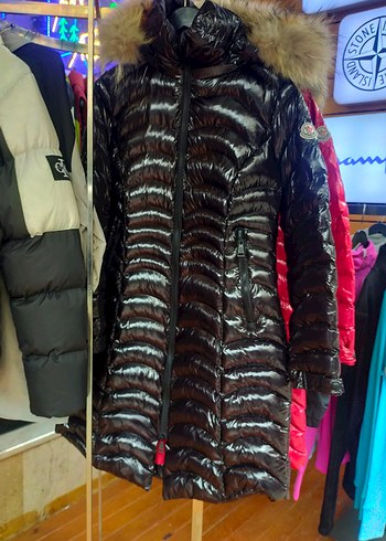 xs Beden siyah Renk moncler Kürk Detaylı kapşonlu Siyah Uzun parlak şisme Mont