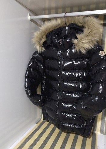 Moncler Kadın Siyah Kürk Detaylı Kışlık Mont