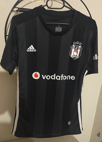 Erkek çocuk adidas marka Beşiktaş forma 